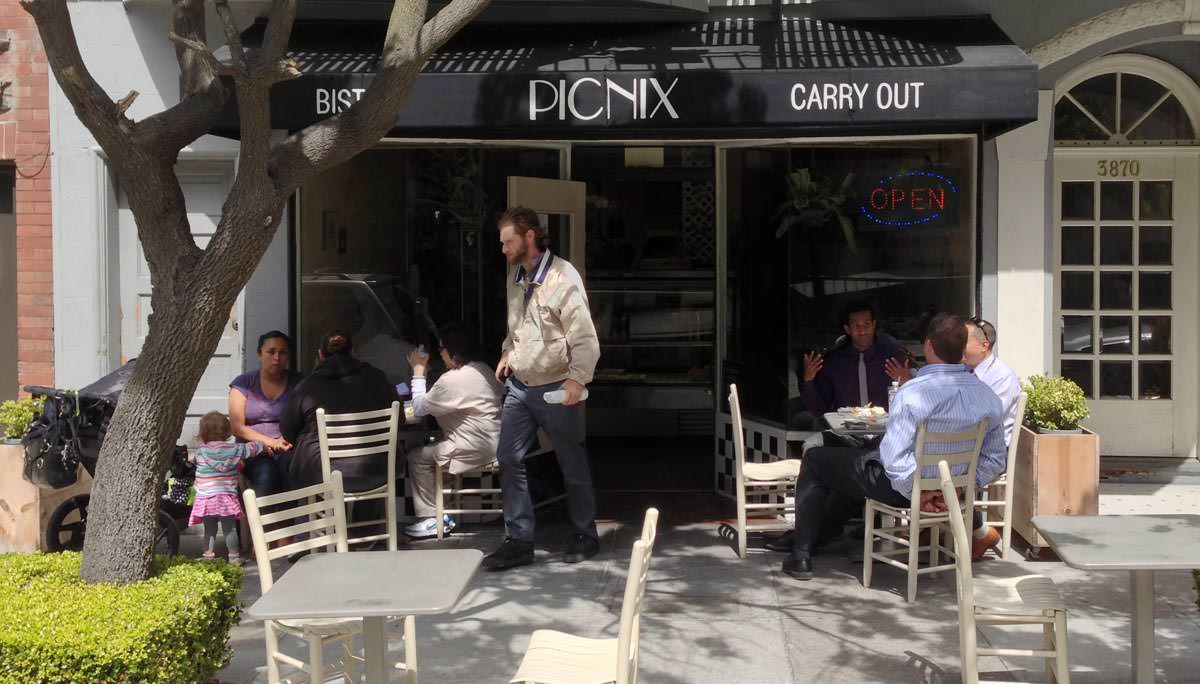 Picnix Bistro front of restaurant